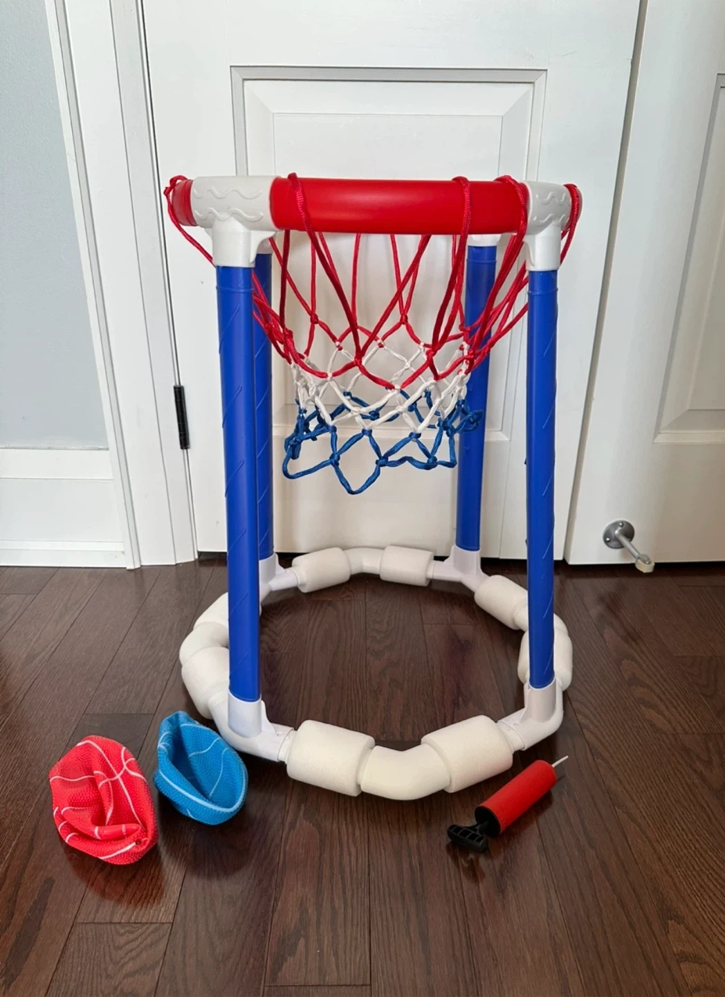 Swimming pool floating basketball net, pump, and balls NEW