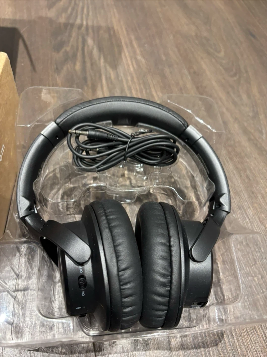 Wireless TV headphones new in box retails $130 - photo 2