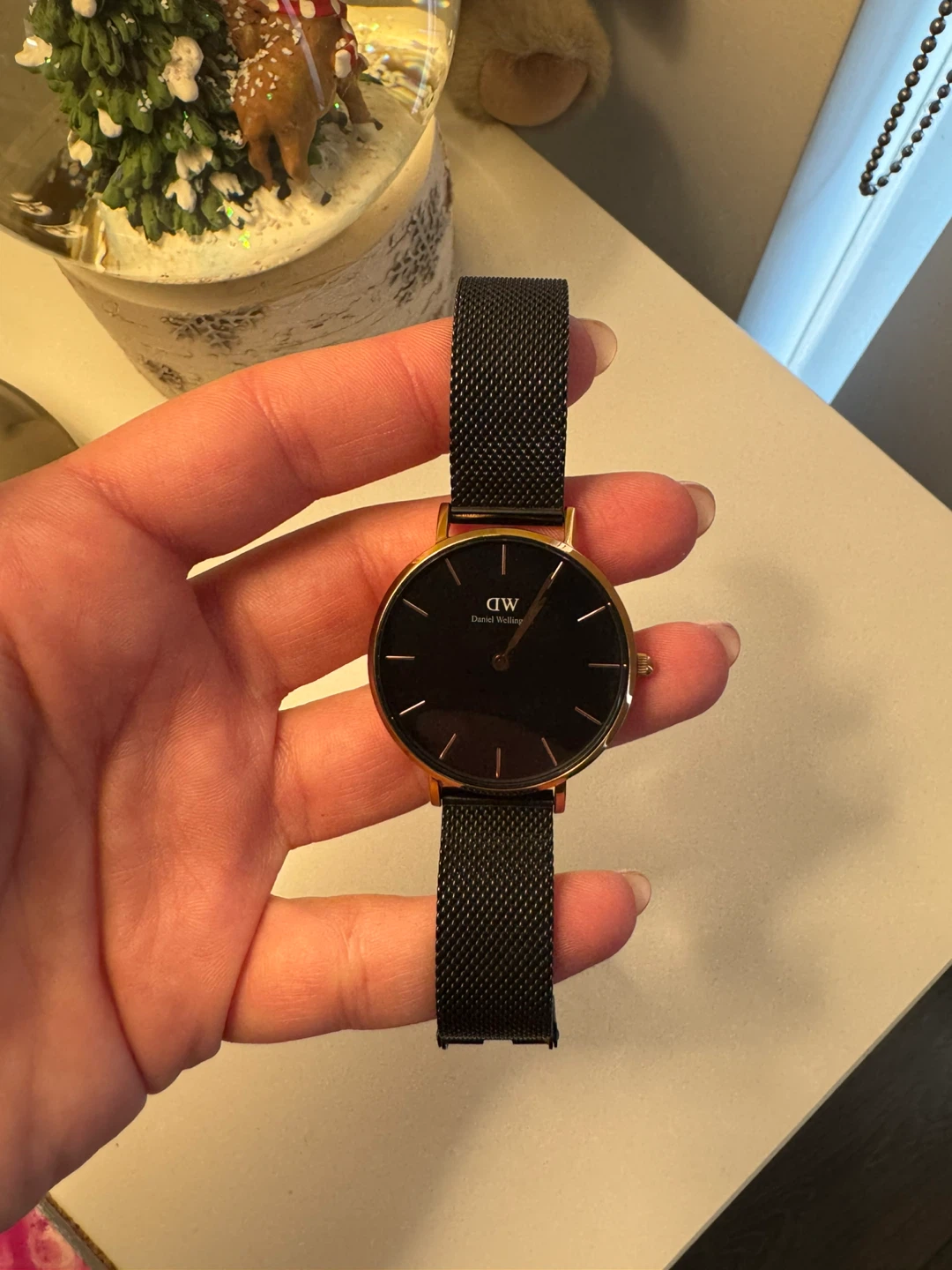 Daniel Wellington Watch - Black Mesh Strap