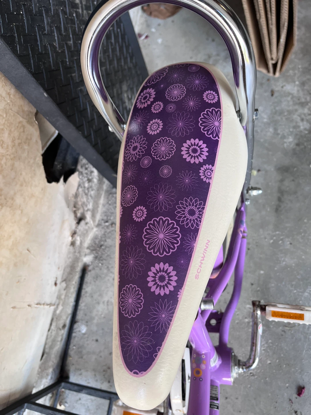 16inch Schwinn Kids Bike with training wheels - photo 3