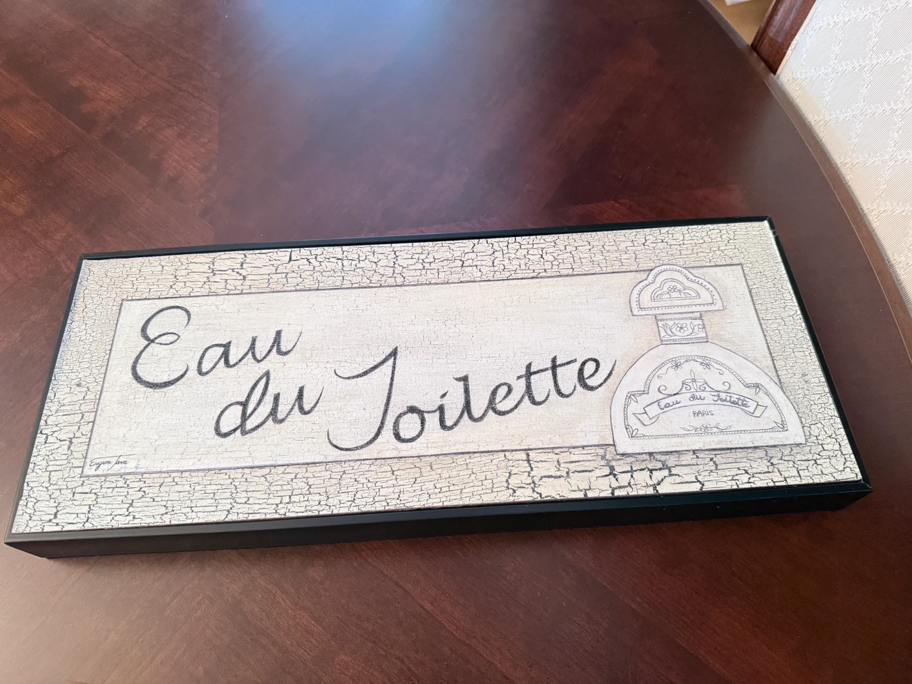 Eau du Toilette Sign