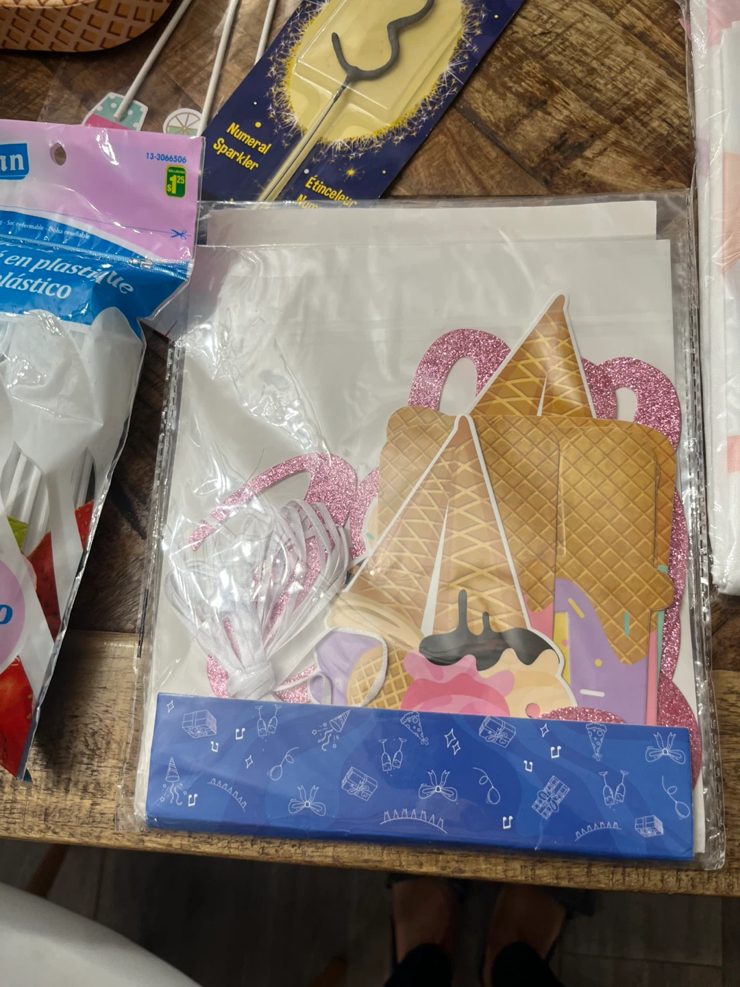 Ice Cream Themed Birthday Party Supplies - photo 2
