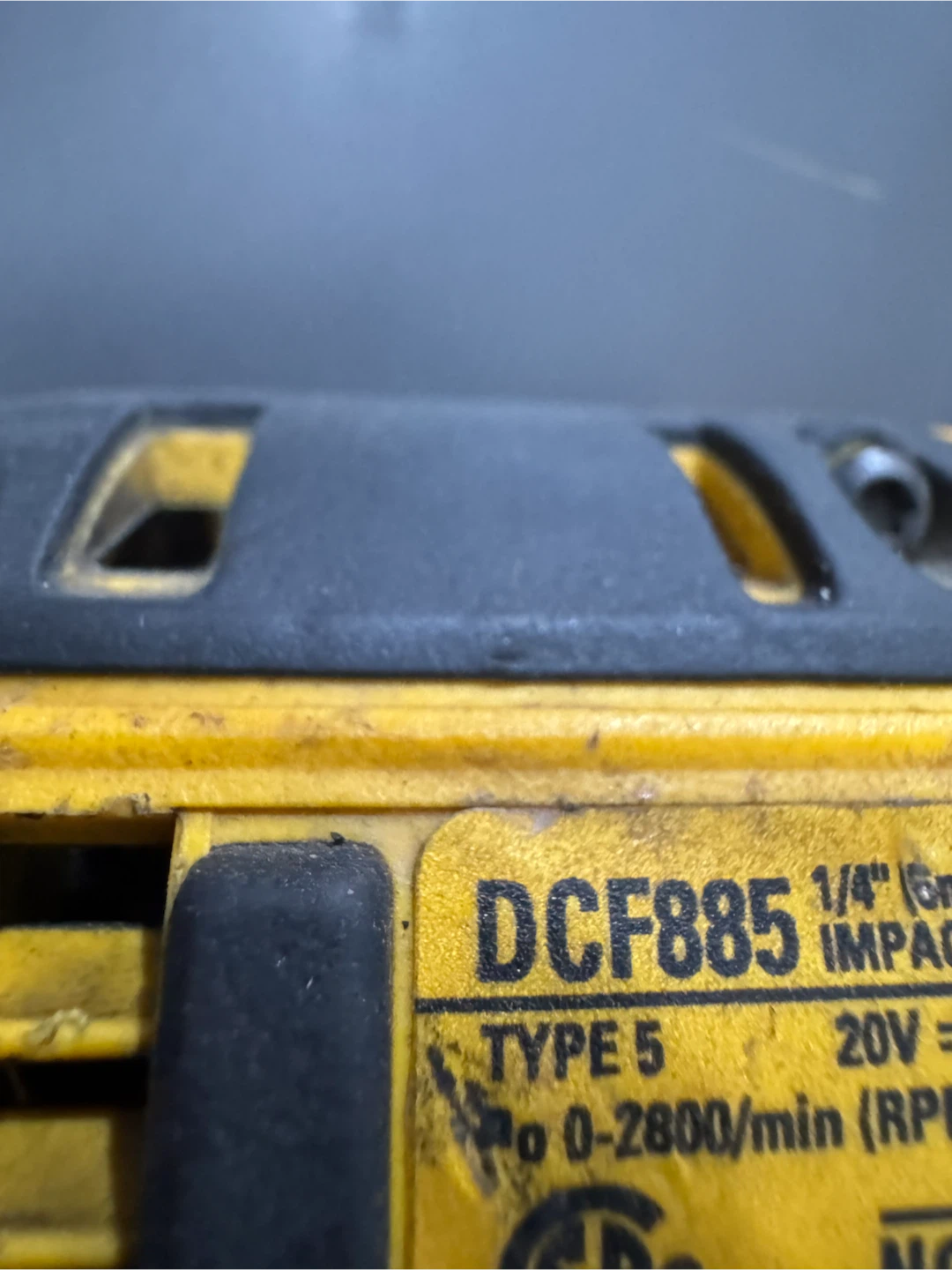 DEWALT DCF885 20V MAX Impact Driver tool only firmware price - photo 3