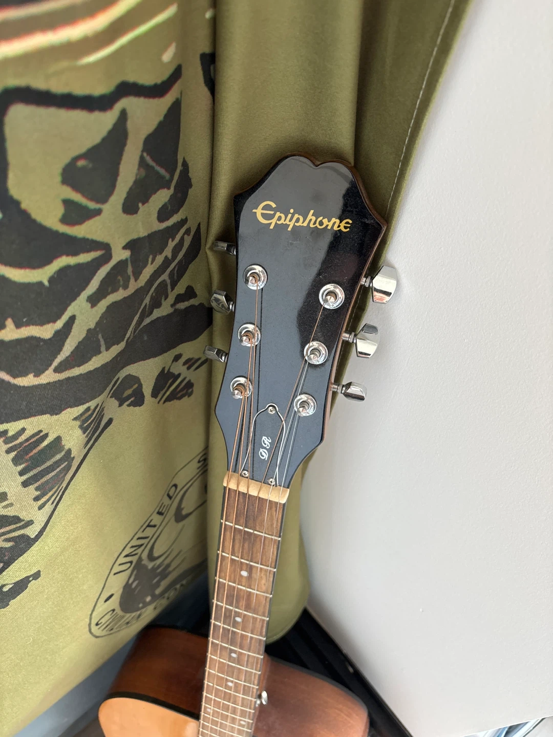 Epiphone Acoustic Guitar - photo 2