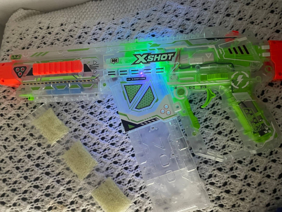 X-Shot Blaster with Accessories