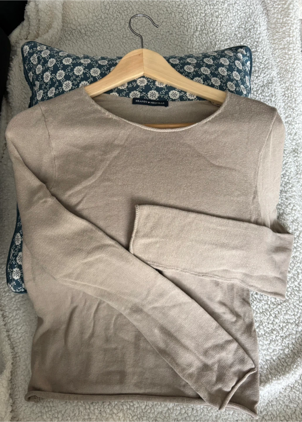 Brandy Melville Long Sleeve Top