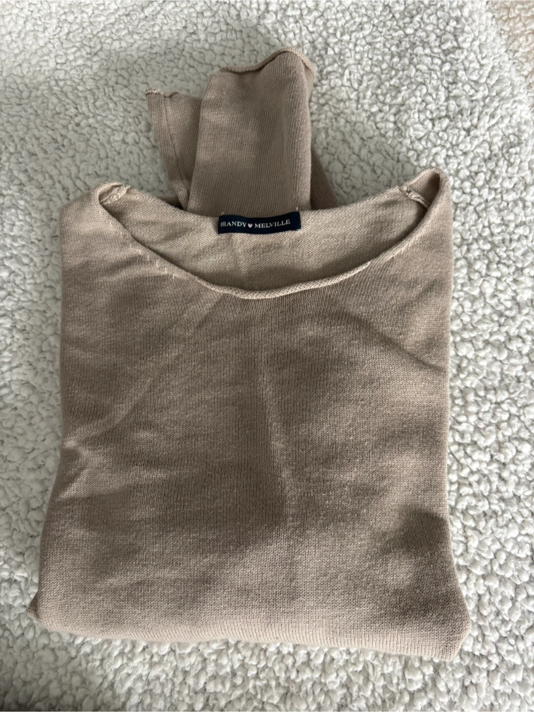 Brandy Melville Long Sleeve Top - photo 3