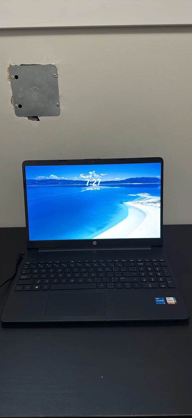 Laptop - photo 2