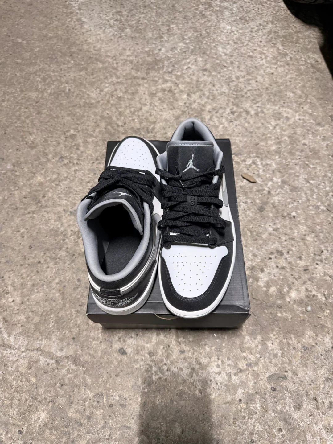 Jordan 1’s Low Black Grey White Size 10 mens - photo 4
