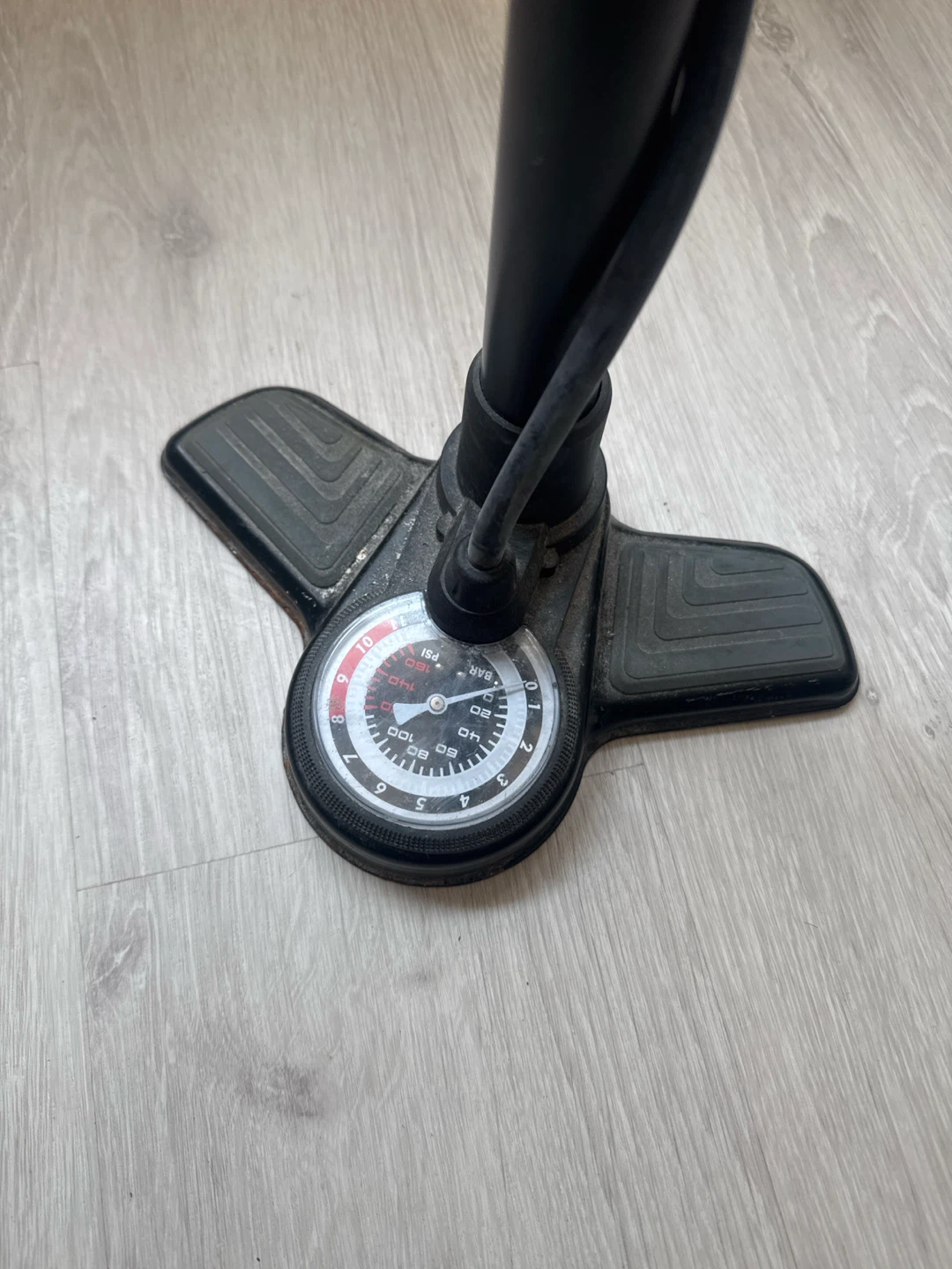 Floor Bike Pump with Gauge - photo 2