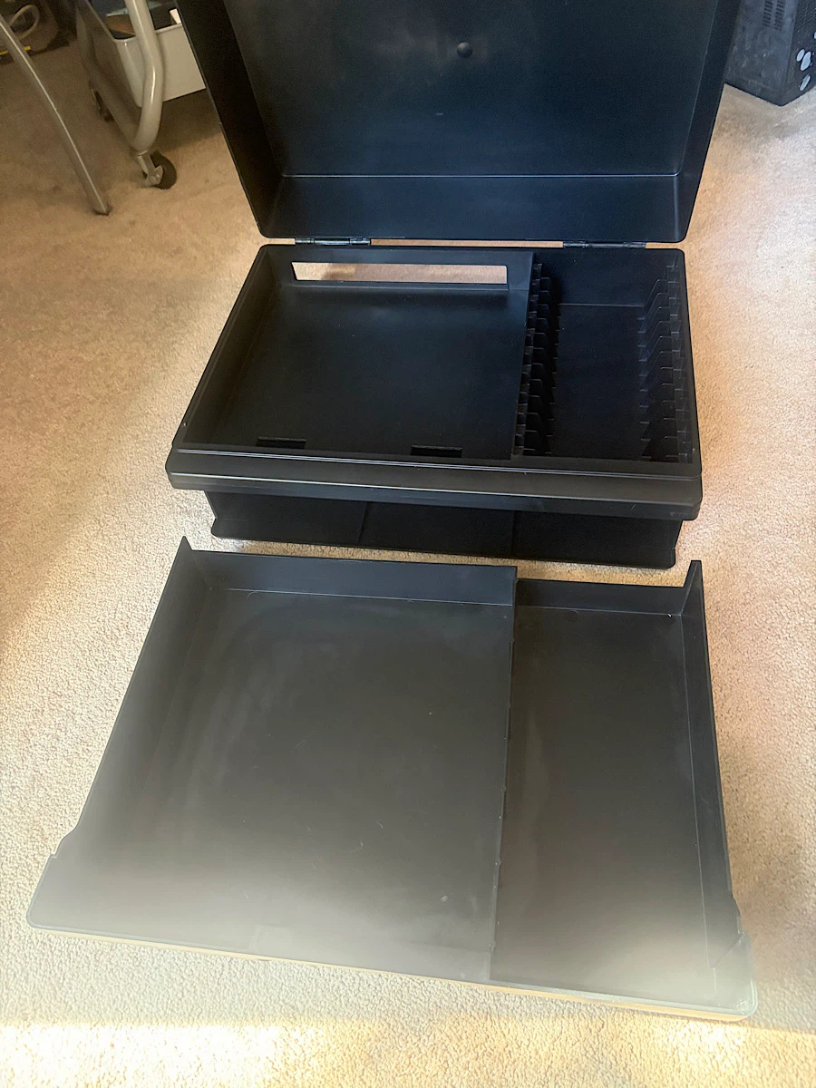 Dynasound Nintendo 64 System3 games & console organizer - photo 2