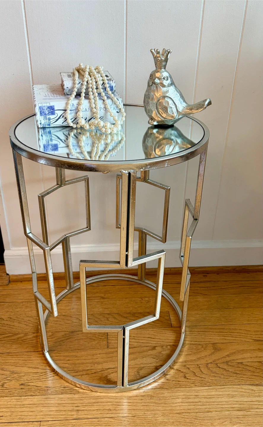 LOVELY MIRRORED SIDE TABLE