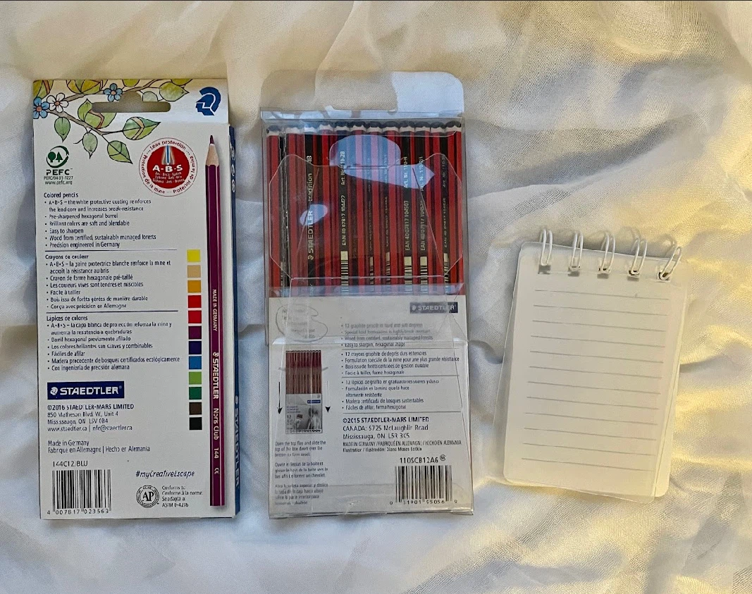 Coloured pencil, pencil and small line note book - photo 2