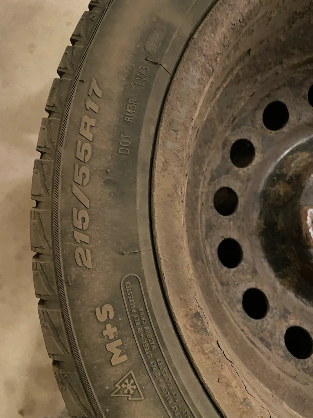 Starfire 215/55R17 Winter Tires on Rims - photo 3