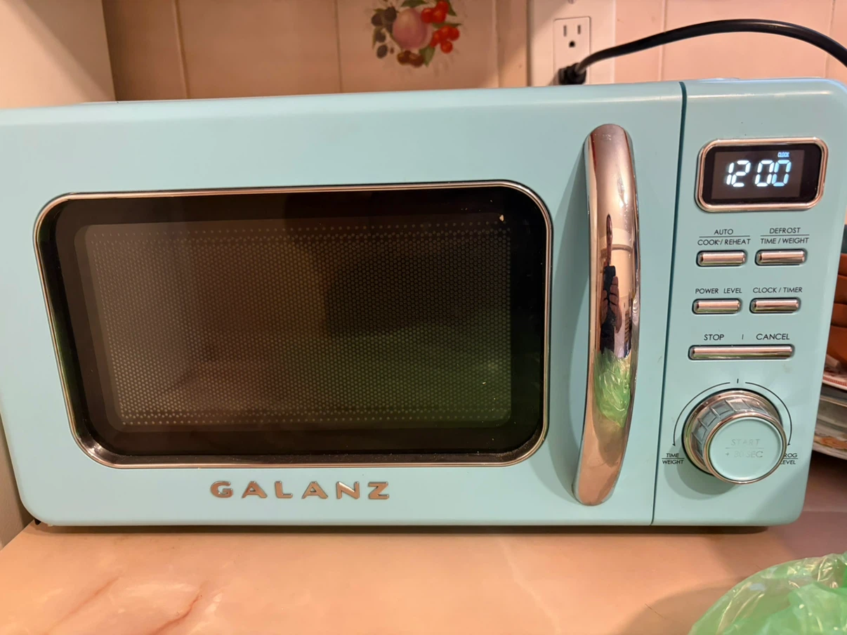 Galanz Retro Microwave