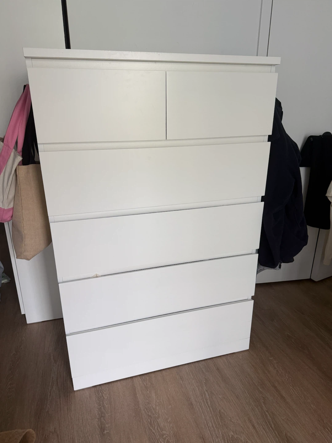 White 6-Drawer Dresser