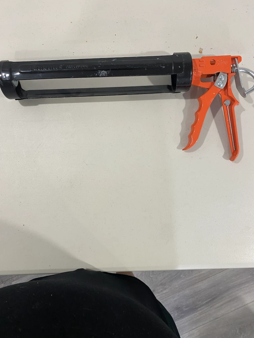 Professional Caulking Gun HD-128
