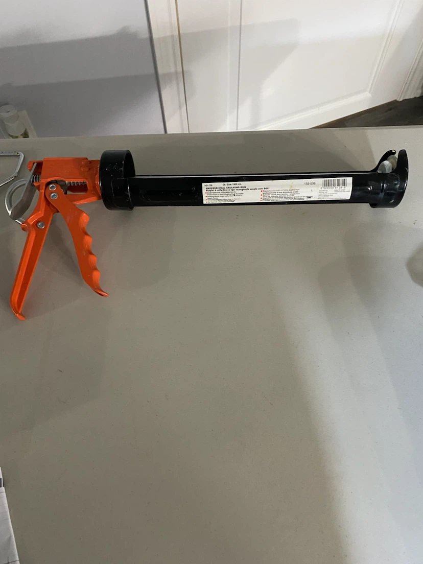 Professional Caulking Gun HD-128 - photo 2