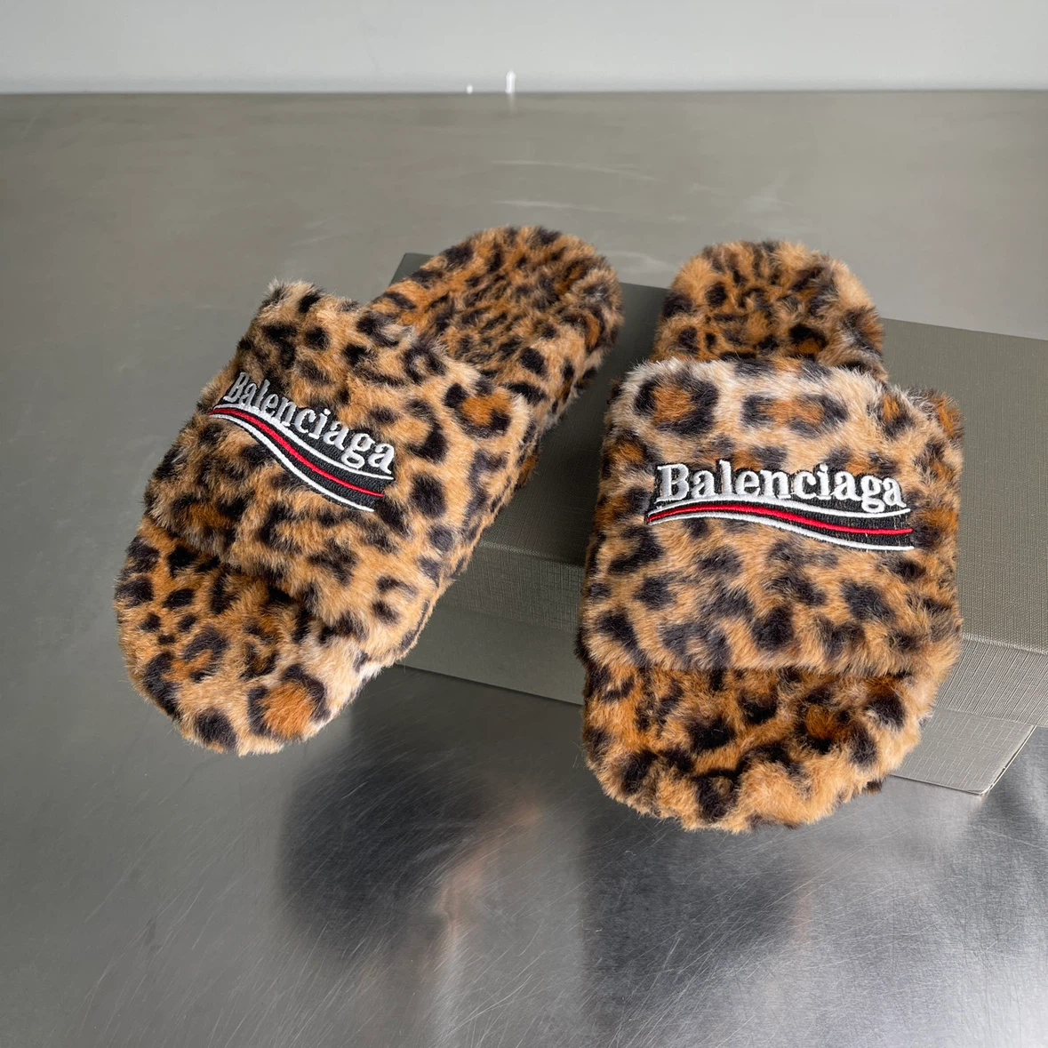 Balenciaga leopard slides - photo 3