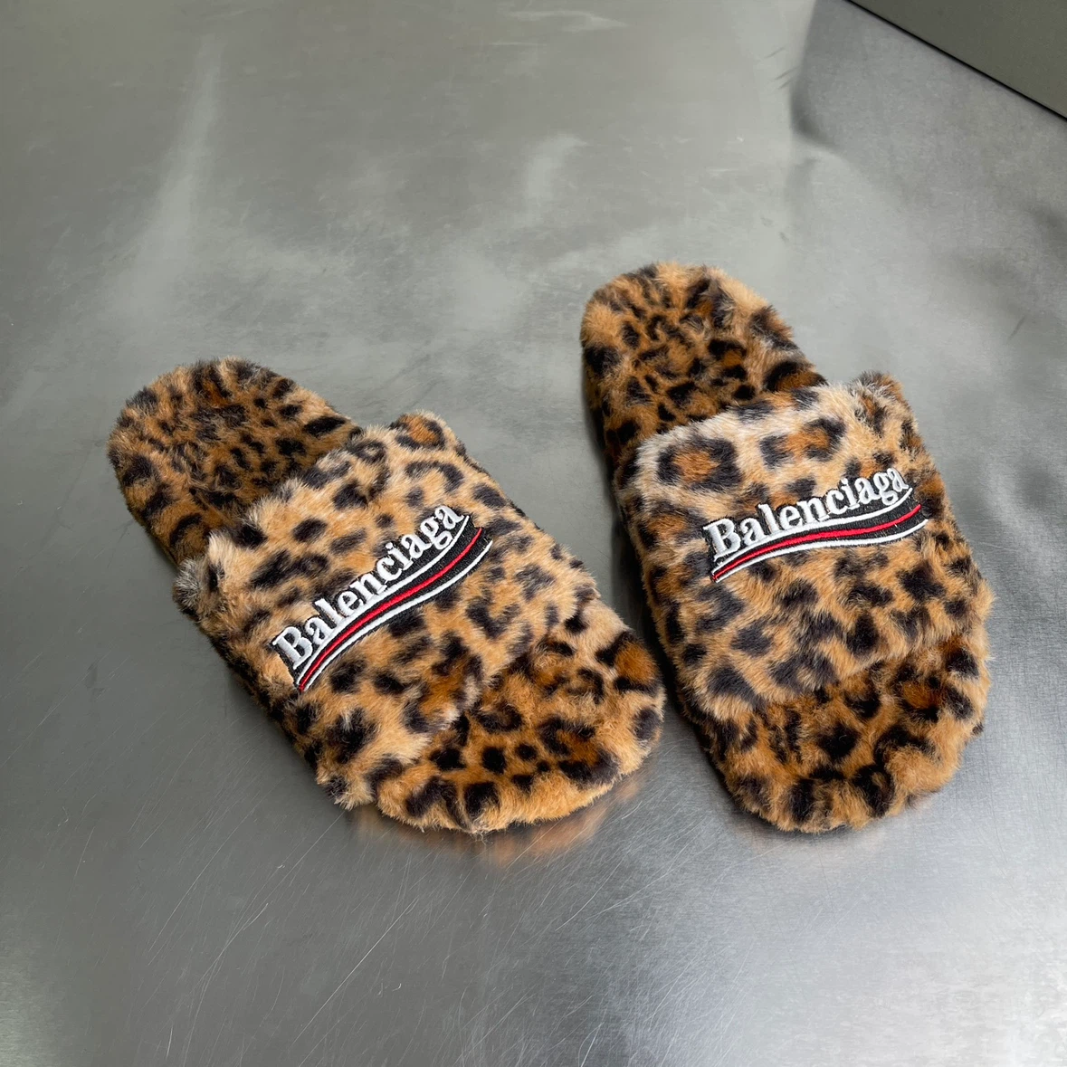 Balenciaga leopard slides - photo 4