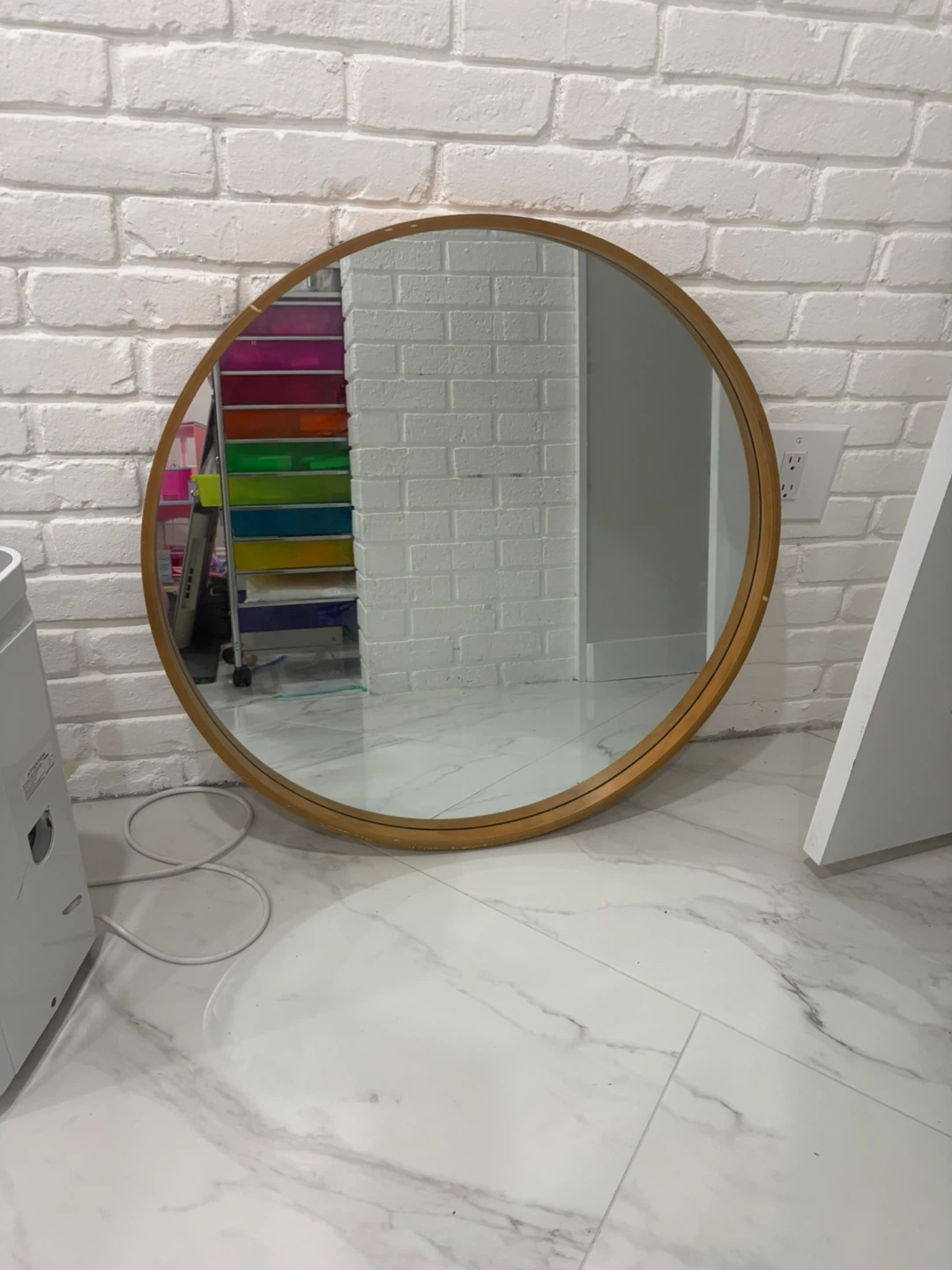 Round Wall Mirror with Wooden Frame