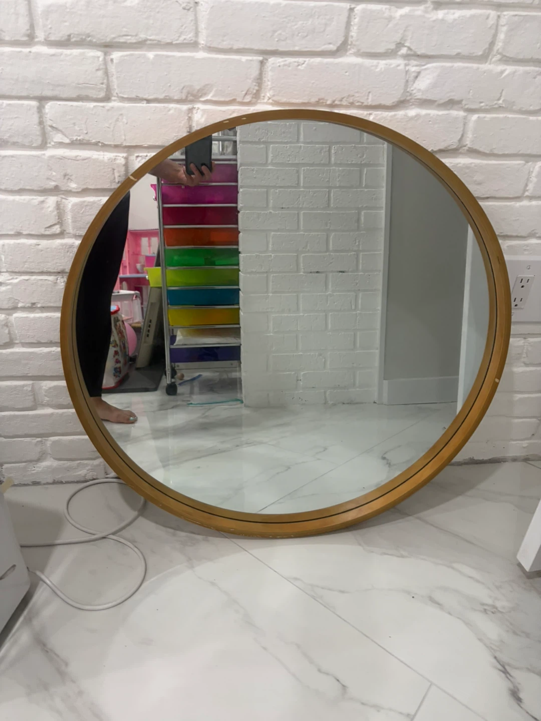 Round Wall Mirror with Wooden Frame - photo 2