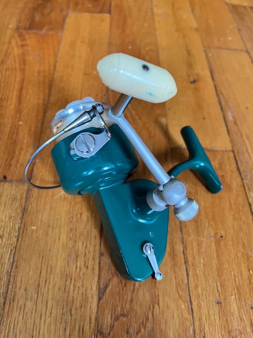 Vintage Penn 712 Green Fishing Reel - photo 2