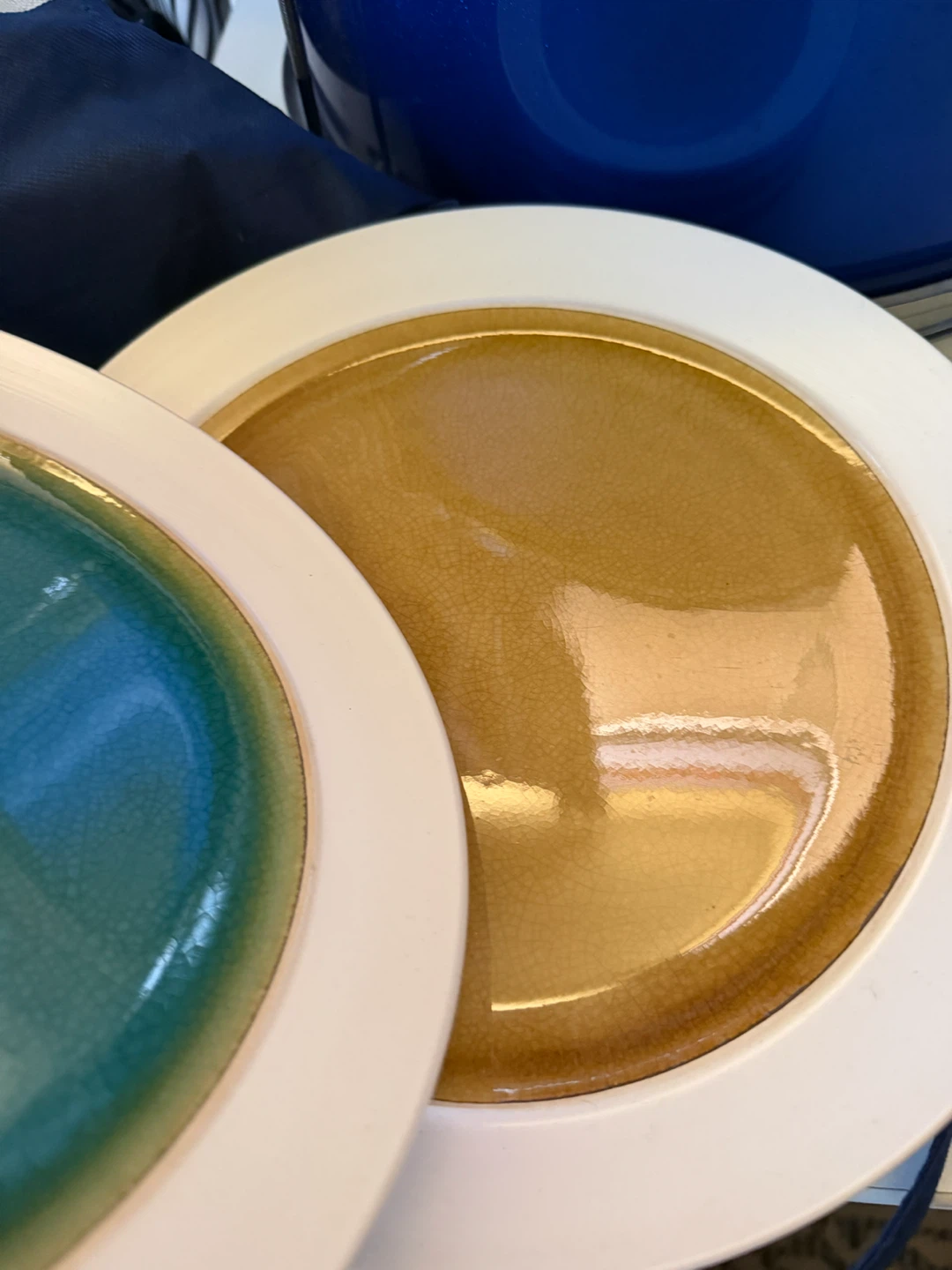 Ceramic Dinner Plates and saucers - photo 2