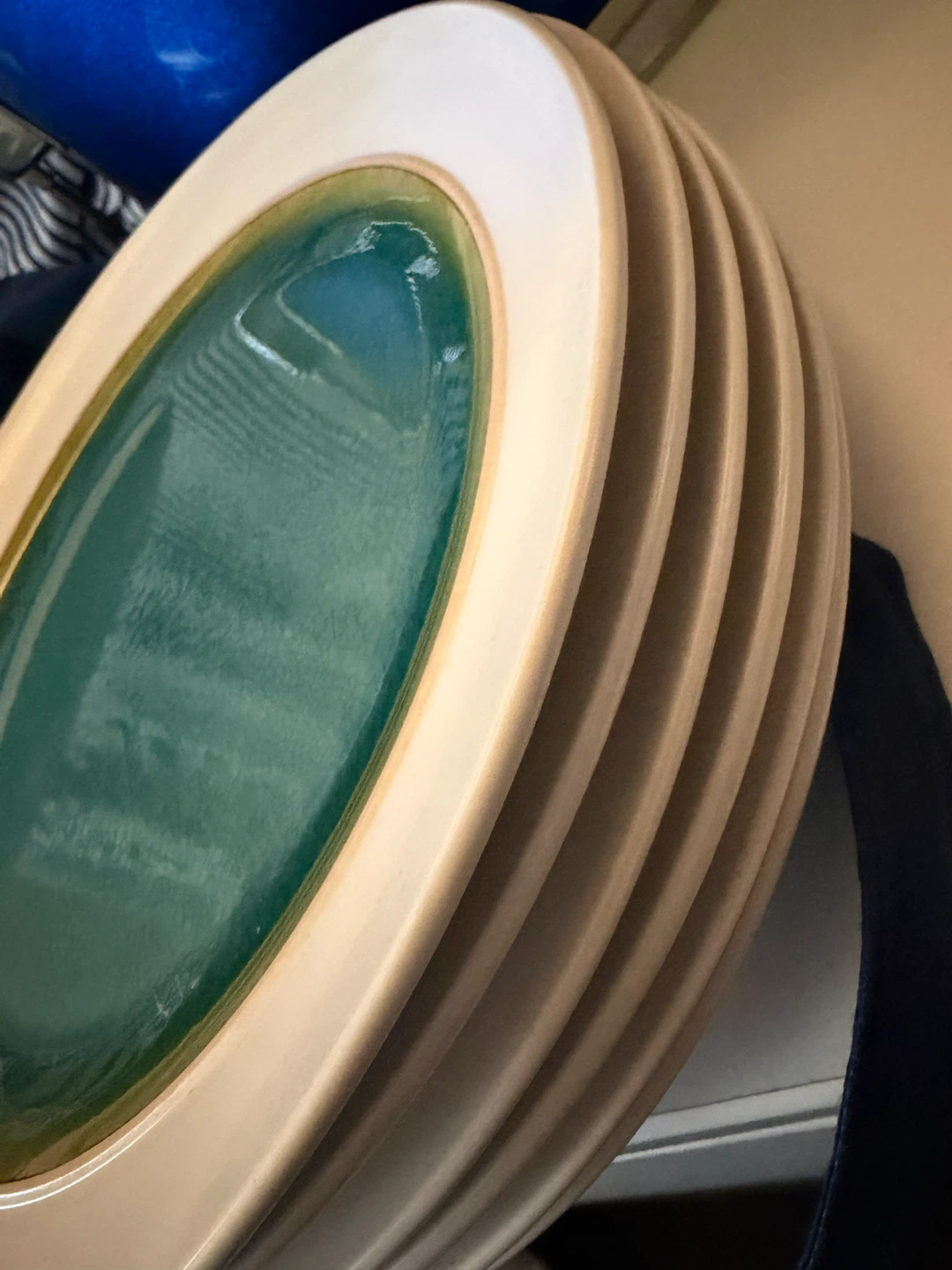 Ceramic Dinner Plates and saucers - photo 4