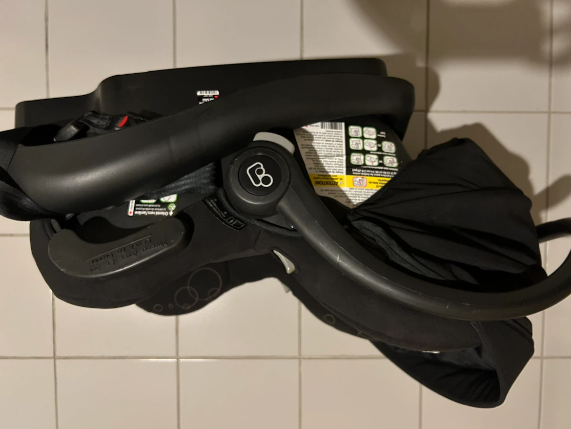 Expired Maxi-Cosi Mico AP Infant Car Seat - photo 2