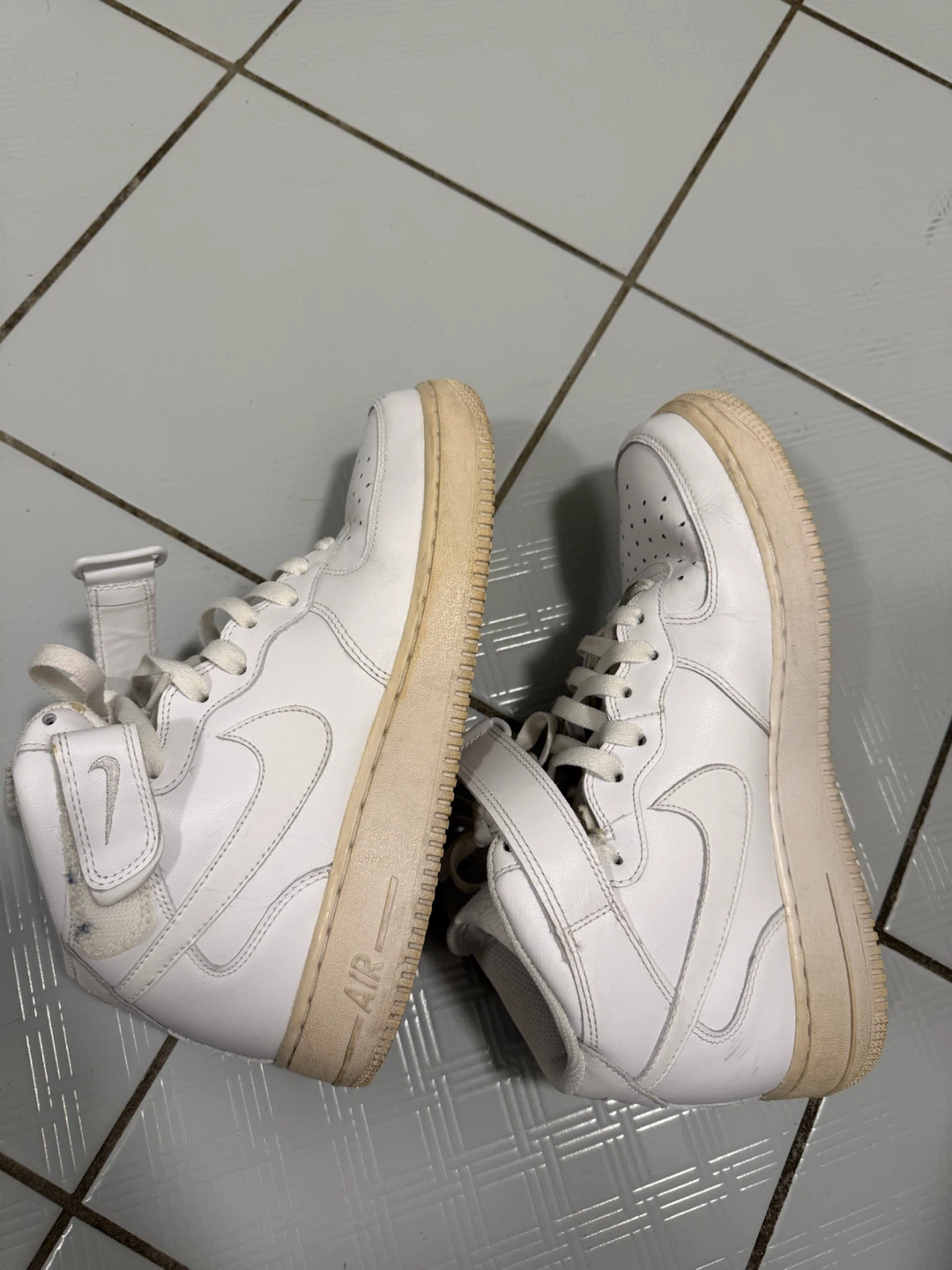 Nike Air Force 1 Mid White Leather Sneakers - photo 2