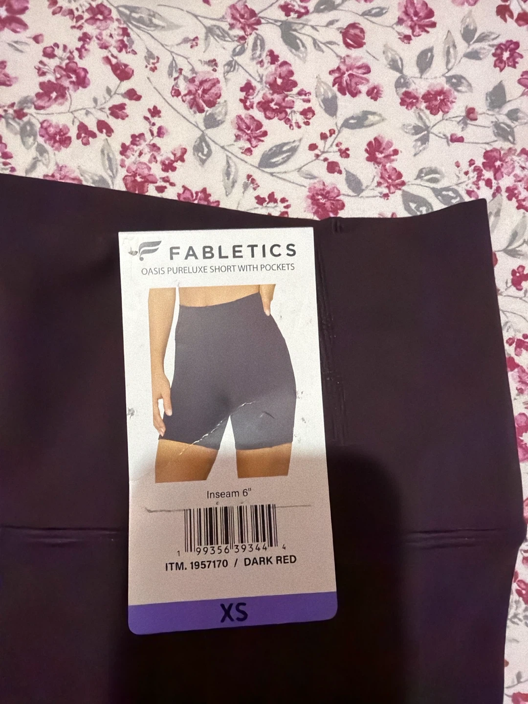 Fabletics Oasis Pureluxe Short with Pockets - Dark Red - XS - photo 2