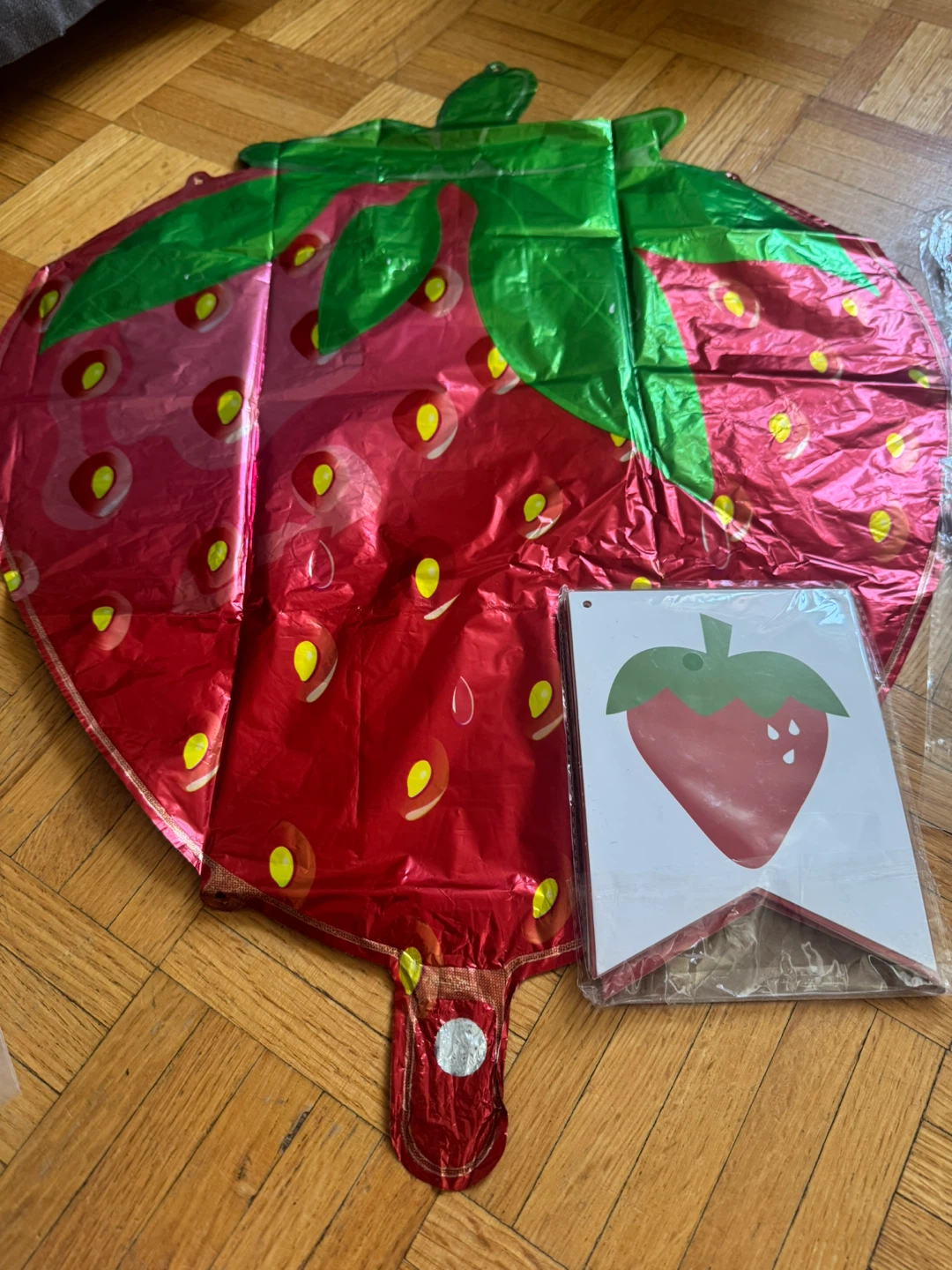 Berry First Birthday Decoration Kit - photo 2