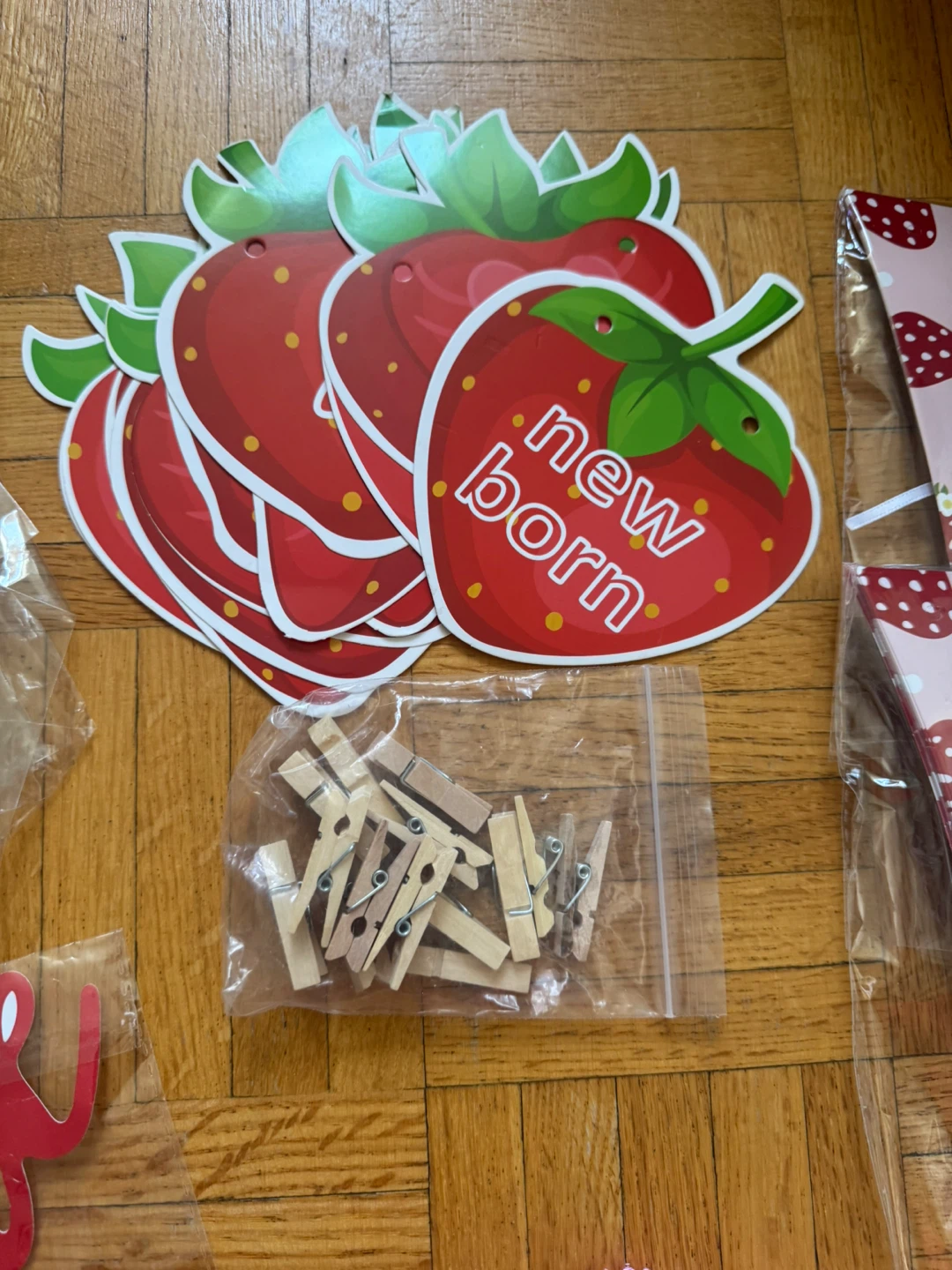 Berry First Birthday Decoration Kit - photo 4