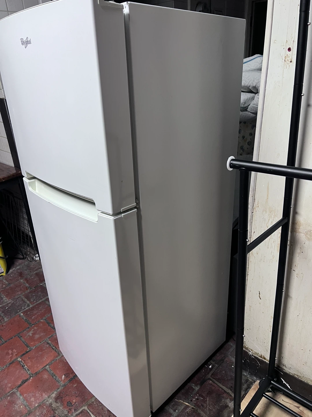 Whirlpool Refrigerator - photo 2