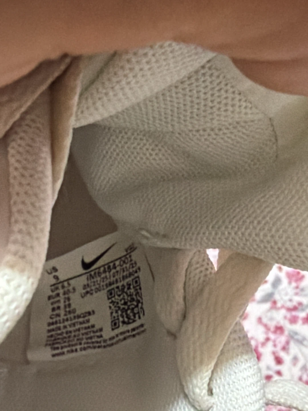 Nike Shoes - photo 3