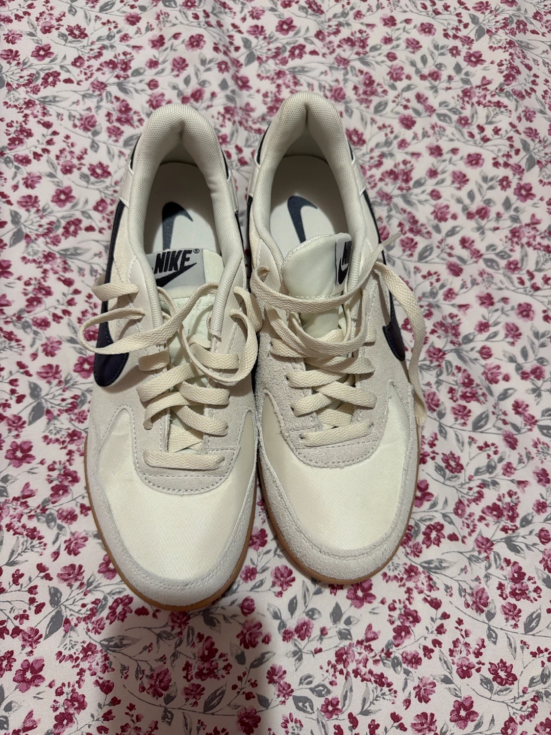 Nike Shoes - photo 4