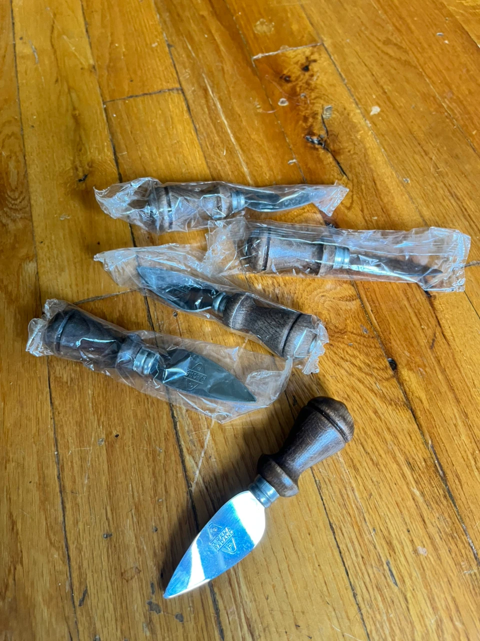 Set of 5 Hard Cheese Knives