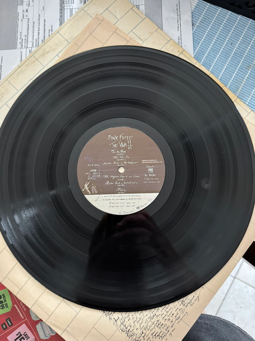 Pink Floyd "The Wall" Vinyl Record - photo 4