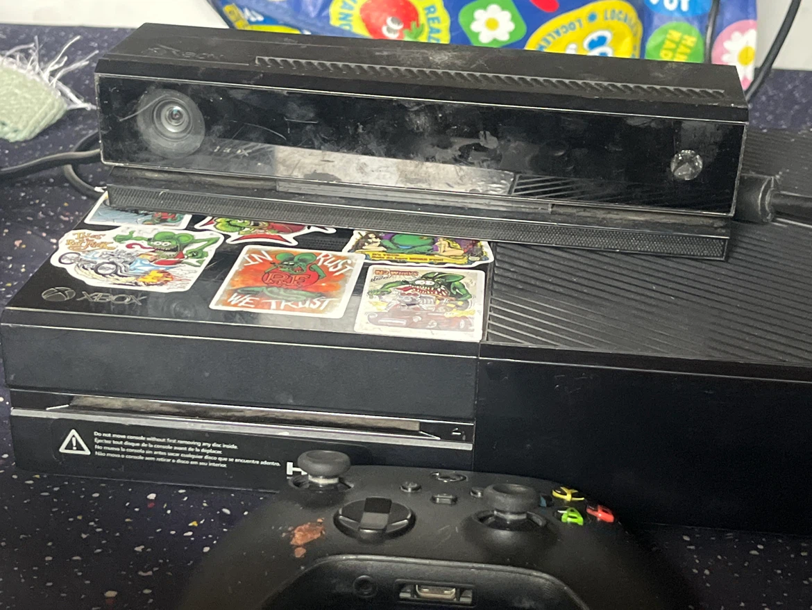 Xbox One Console with Kinect Sensor