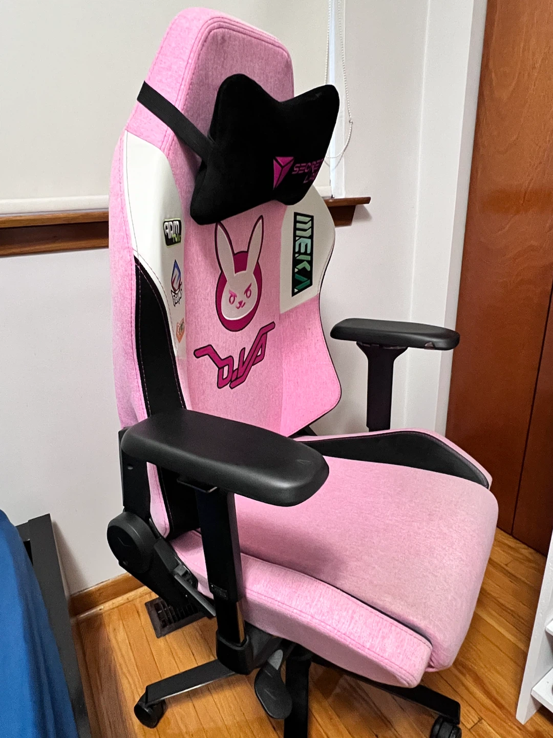 Secretlab D.Va "MEKA" Gaming Chair - photo 2