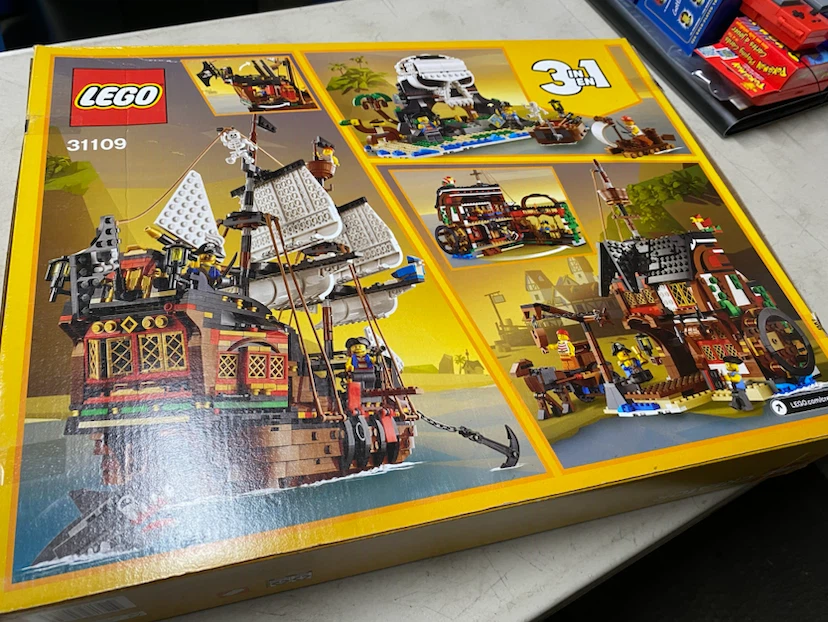 Lego creator pirate ship 31109 New sealed box - photo 5