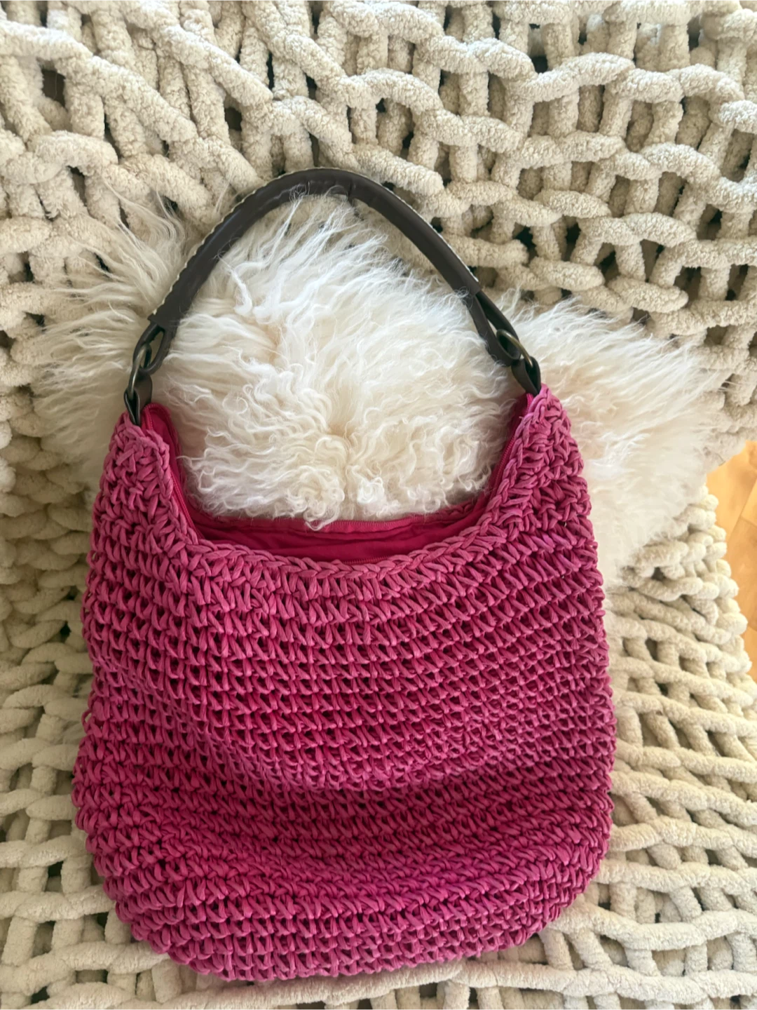 Pink Crochet Hobo Bag with Faux Leather Handles - photo 2