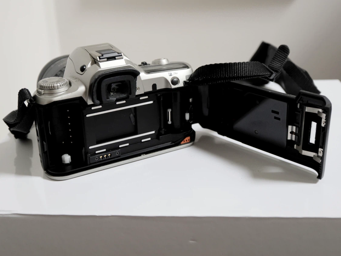 Pentax MZ-50 Film Camera with 28-80mm Lens - photo 5