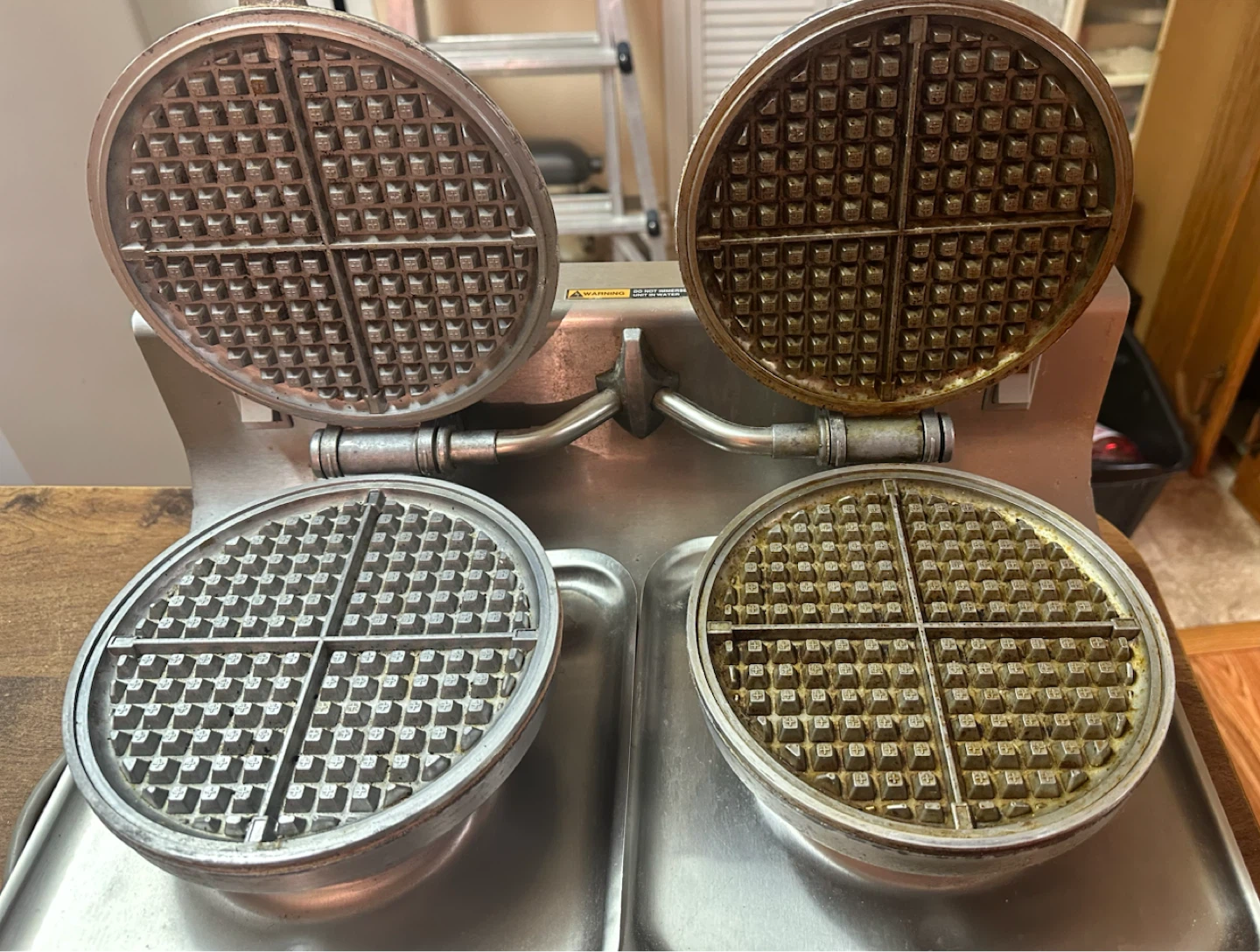 Wells Commercial Double Waffle Maker - photo 2