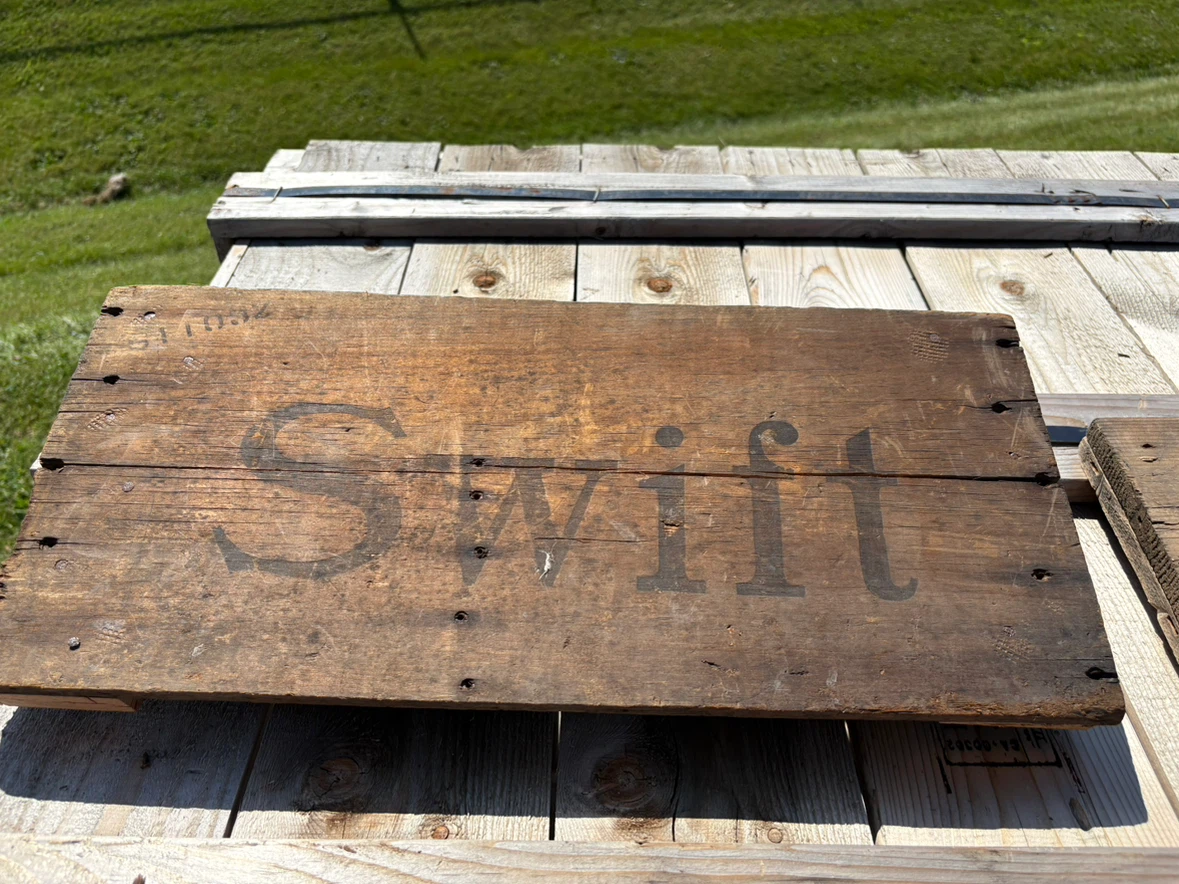 Swift's Canadian Co. Limited Vintage Wooden Crate Sign - photo 2