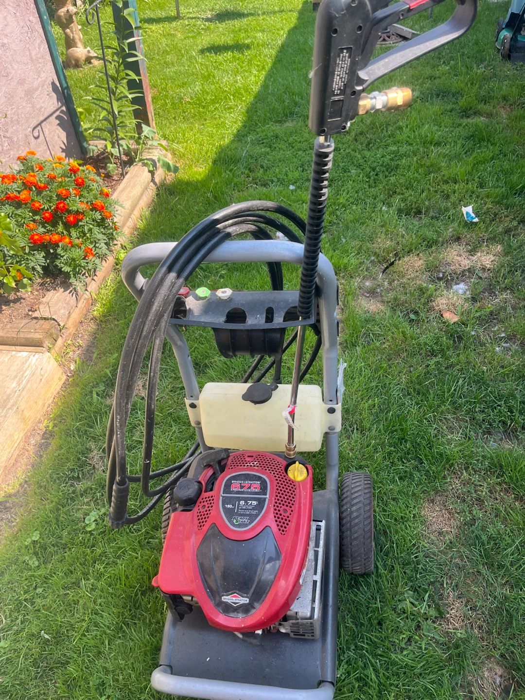 Briggs & Stratton Elite Series Gas Pressure Washer 2550 PSI
