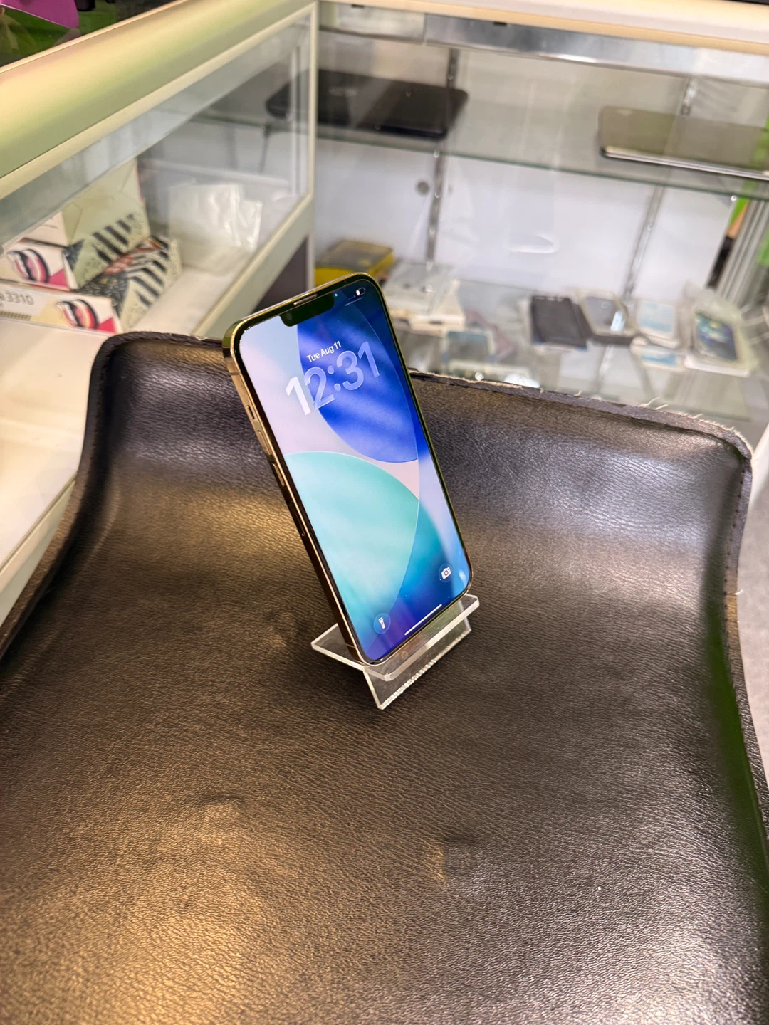 Apple iPhone 13 Pro Max - photo 2