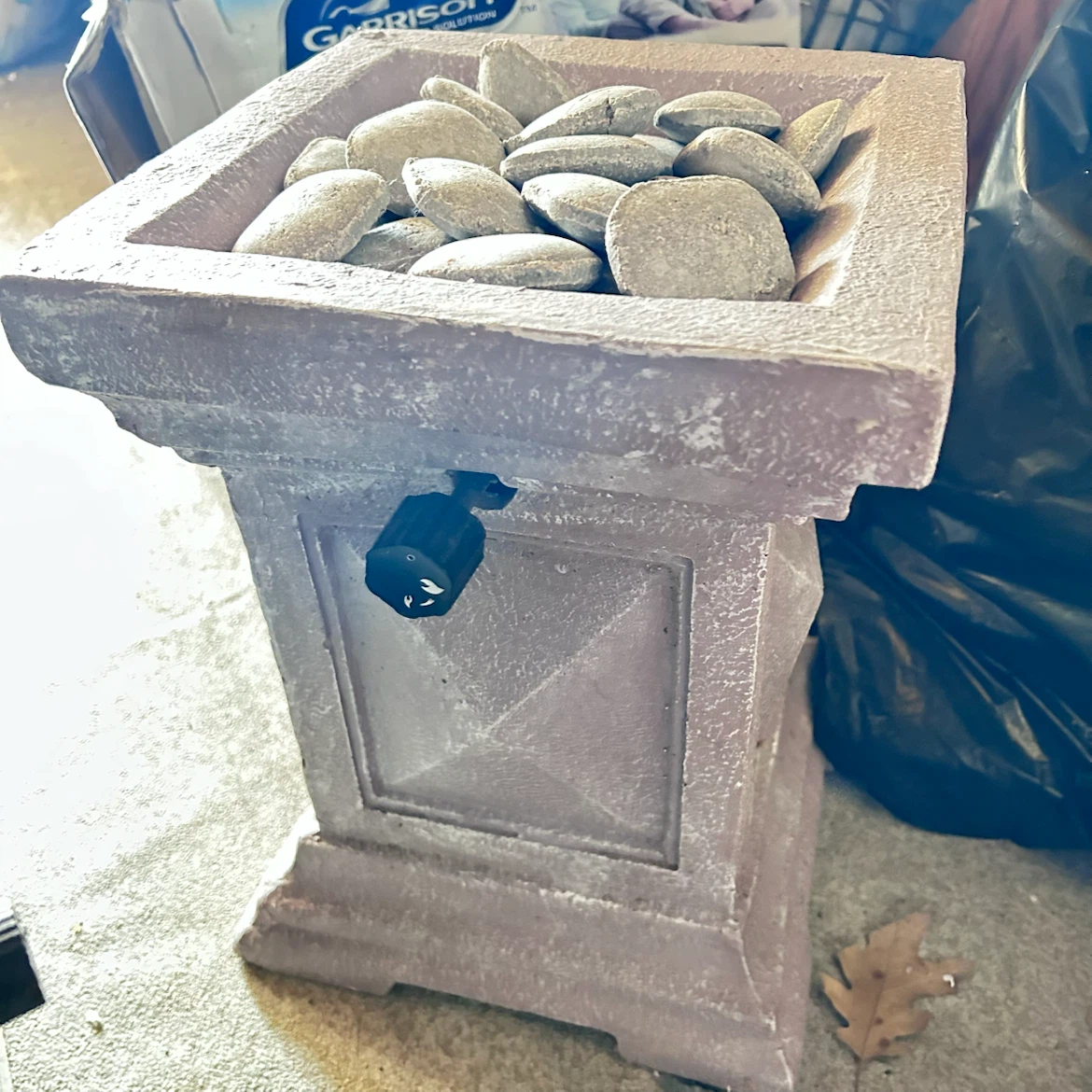 Concrete Pedestal Propane Fire pit with Decorative Stones