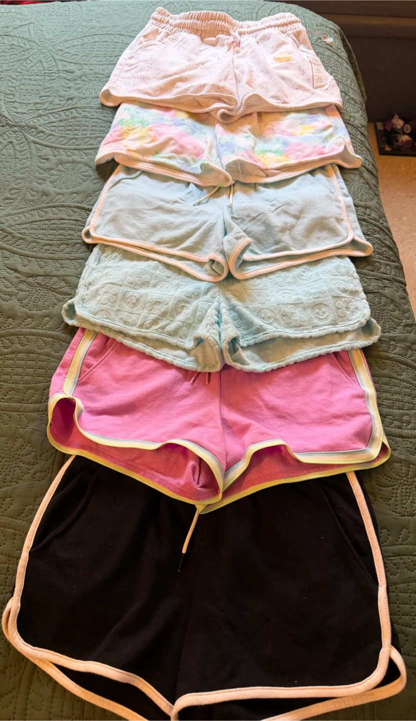 Old Navy Shorts Bundle - Size XL (14-16)